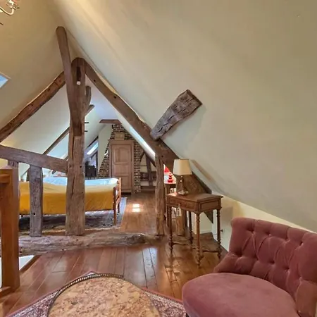 Charmante Maison Avec Jardin Clos A - Fr-1-497-180