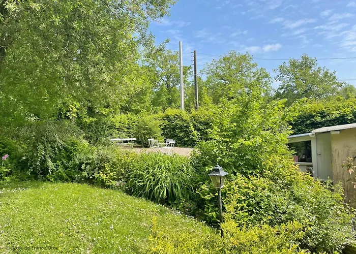 Charmante Maison Avec Jardin Clos A - Fr-1-497-180 Hébergement de vacances *