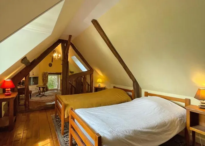 Charmante Maison Avec Jardin Clos A - Fr-1-497-180 * Saint-Pierre-des-Loges