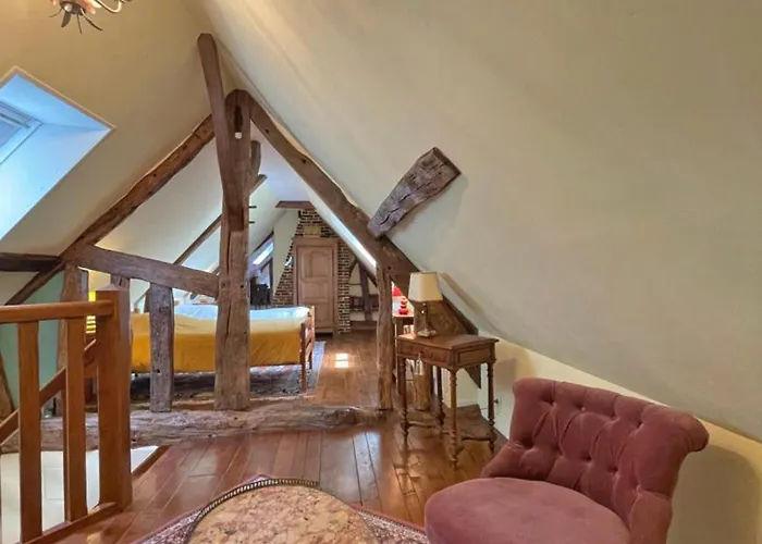 Charmante Maison Avec Jardin Clos A - Fr-1-497-180