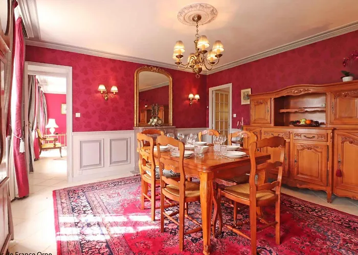 Hébergement de vacances Charmante Maison Avec Jardin Clos A - Fr-1-497-180 Saint-Pierre-des-Loges