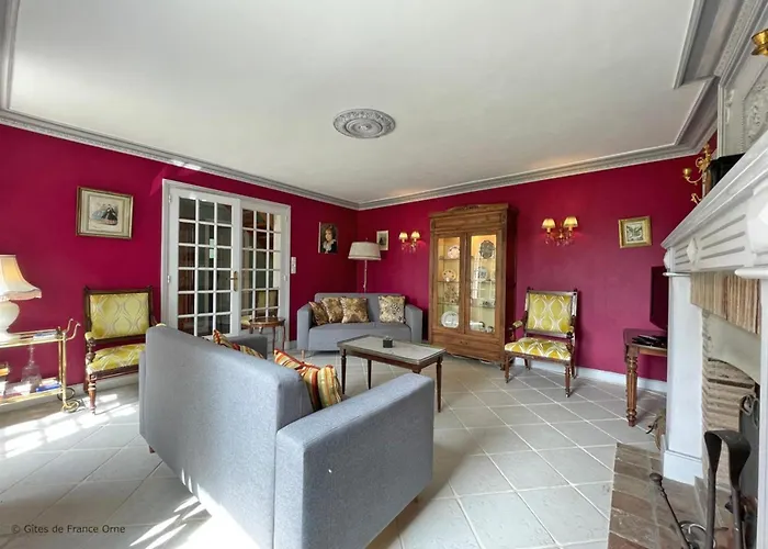 Hébergement de vacances Charmante Maison Avec Jardin Clos A - Fr-1-497-180