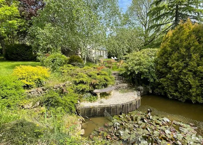 Hébergement de vacances Charmante Maison Avec Jardin Clos A - Fr-1-497-180 Saint-Pierre-des-Loges